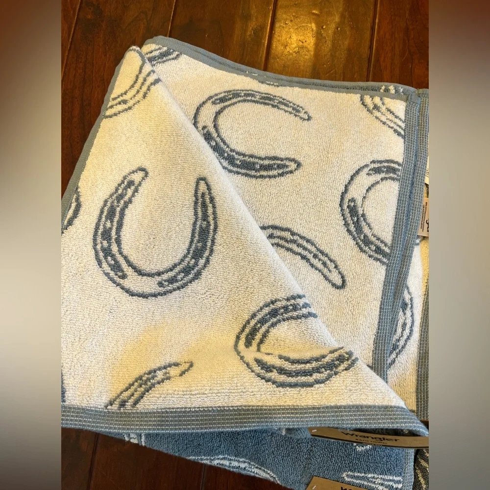 Wrangler Blue and White Horseshoe Bath and Hand Towels